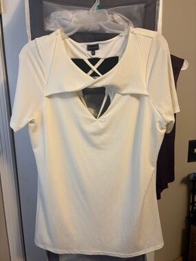 Buckle Cream Ribbed Short-Sleeve Top with Crisscross Back